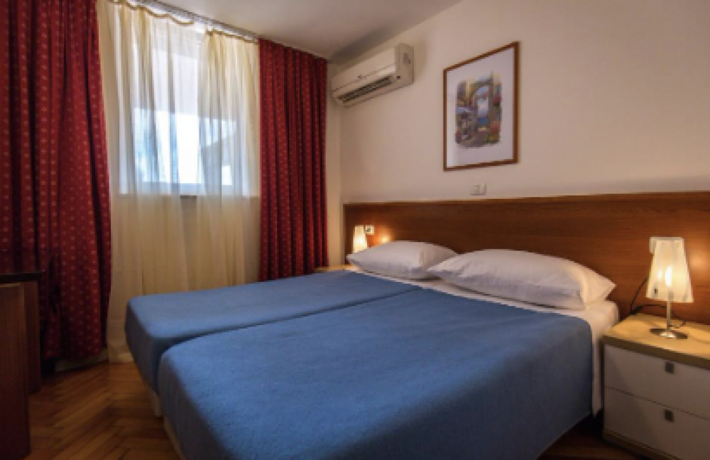 Superior one bedroom apartment (2+2) with AC, Horizont Resort 2*