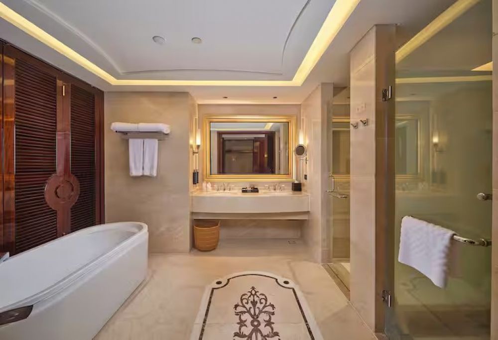 King Family Suite Sea View, DoubleTree by Hilton Sanya Bay 3*