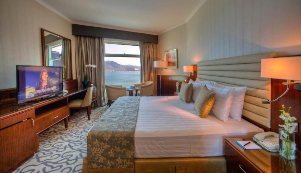 Panoramic Suite, Oceanic Khorfakkan Resort & SPA 4*
