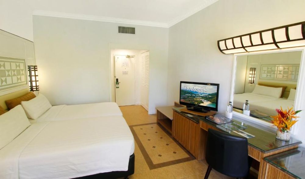 Superior Room, Holiday Villa Beach Resort & Spa 4*