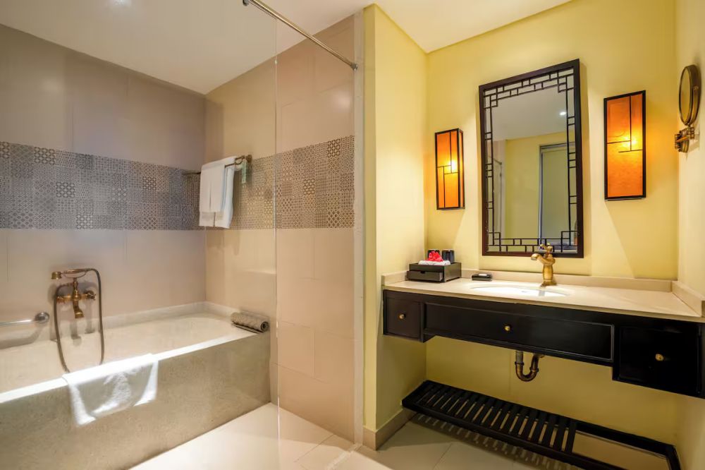 Family Suite with Balcony - Connecting Door, Wyndham Garden Hoi An Cua Dai Beach 4*
