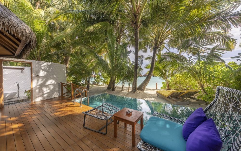 Beach Pool Villa, Mercure Maldives Kooddoo 4*