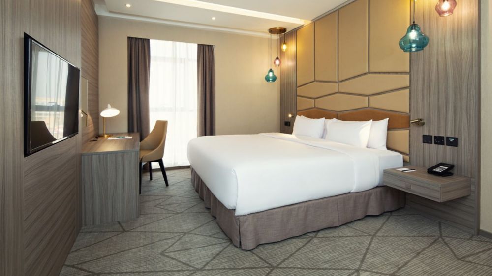 Standard King, Four Points by Sheraton Production City 4*