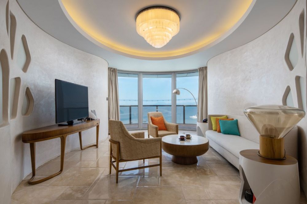 200° Panorama Ocean View Executive Suit (Two King Beds Room), Phoenix Island Resort Sanya 5*