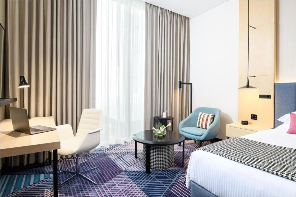 Deluxe Room, Millennium Al Barsha Hotel 4*