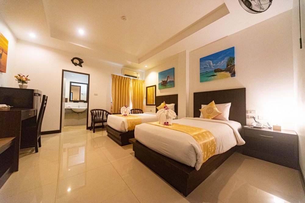 Superior, Q Victory Patong Hotel & Residence 2*