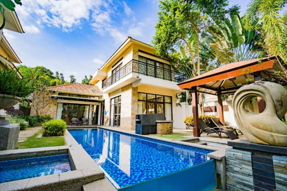 2-Bedroom Duplex Elegant Pool Villa, Grand Metropark Resort Sanya 5*