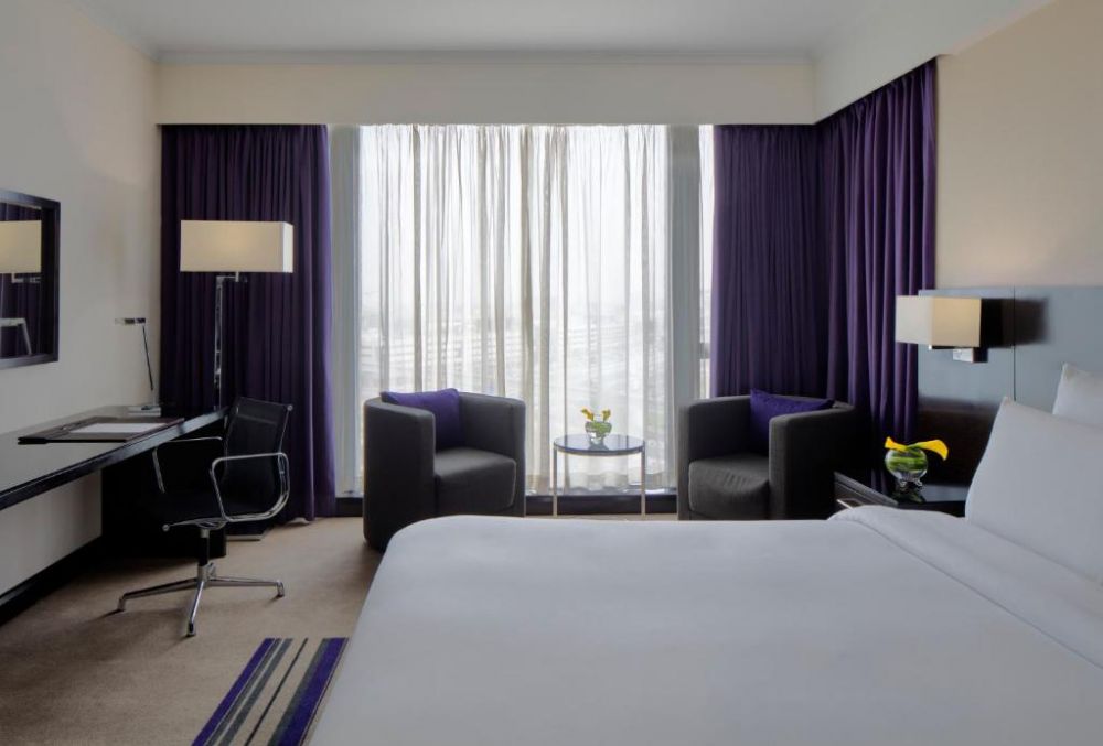 Executive Room, Pullman Dubai Deira Creek City Centre Hotel 5*