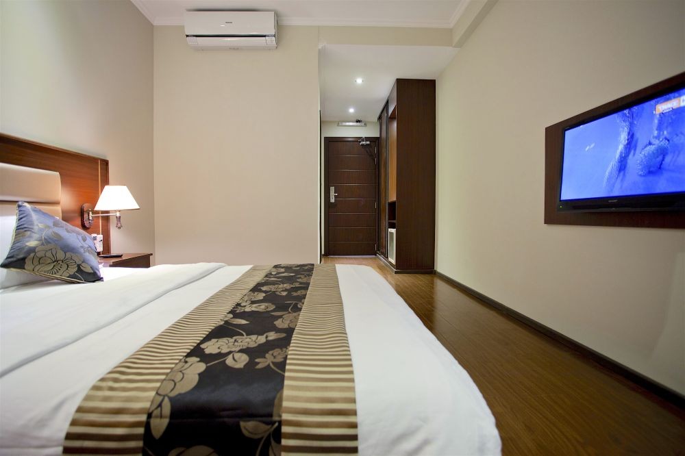 Deluxe Double Room with Balcony and Sea View, Kaani Beach Hotel 1*