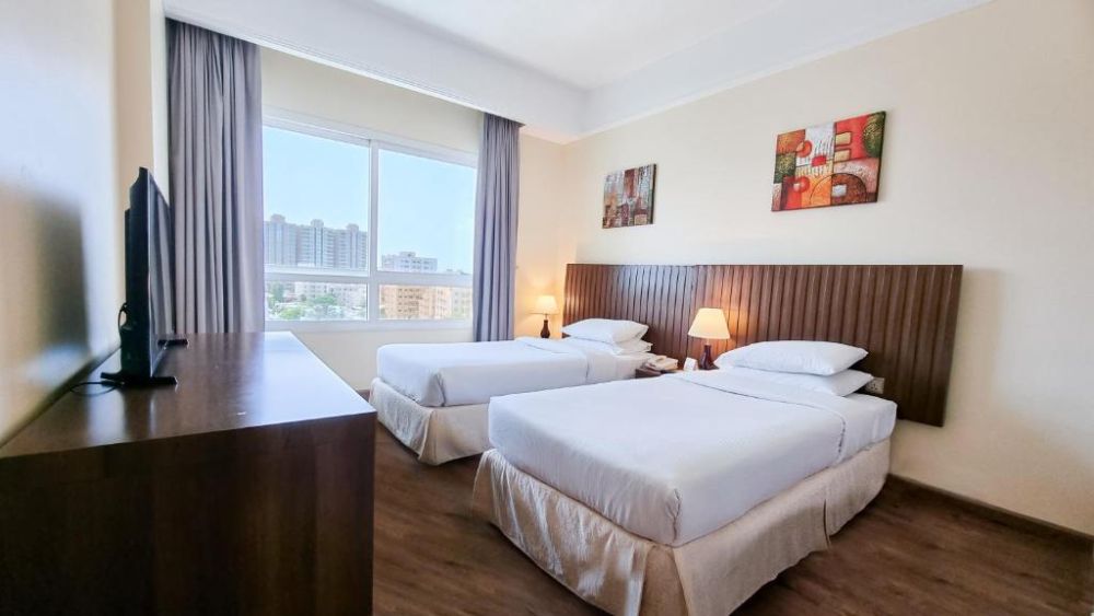 Standard Room City View, Ramada By Wyndham Beach Hotel Ajman 4*