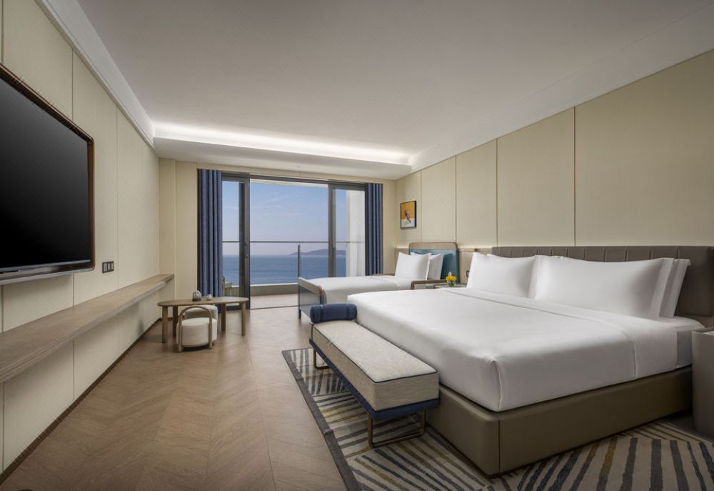 1 King and 1 Twin Standard Oceanfront Kid Theme Balcony, Voco Sanya Bay 5*