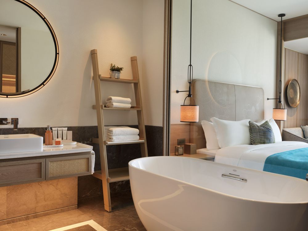 Superior King Room, City of Dreams Mediterranean 5*