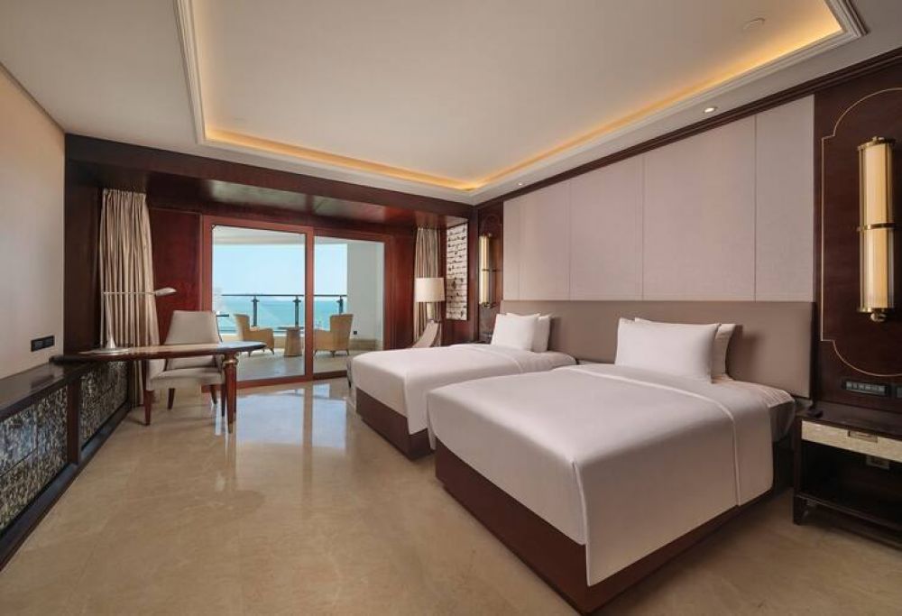 Twin Guest Room Sea View, DoubleTree by Hilton Sanya Bay 3*