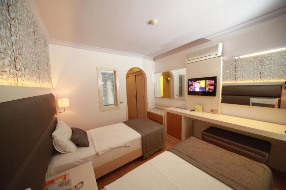 Standard Room, Grand Faros Hotel 4*
