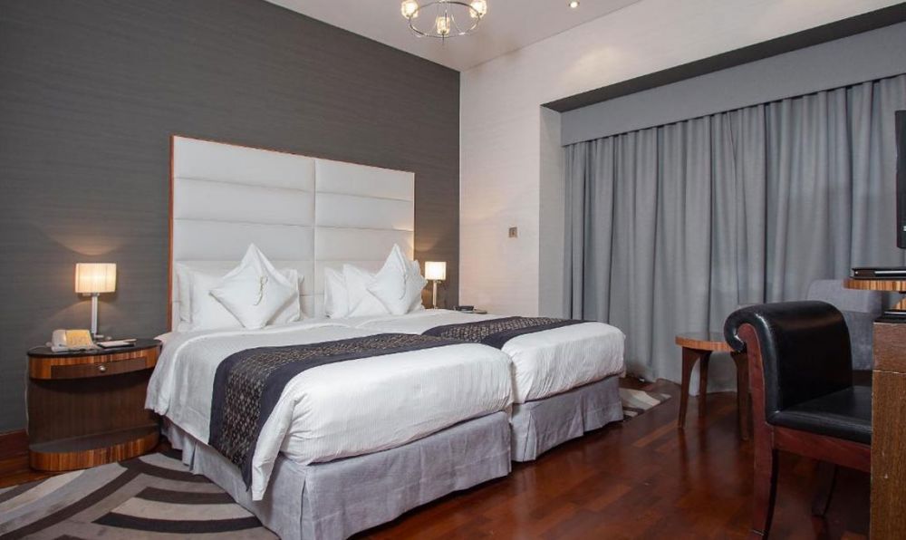 Deluxe 1-Bedroom Apart, City Premiere Hotel 