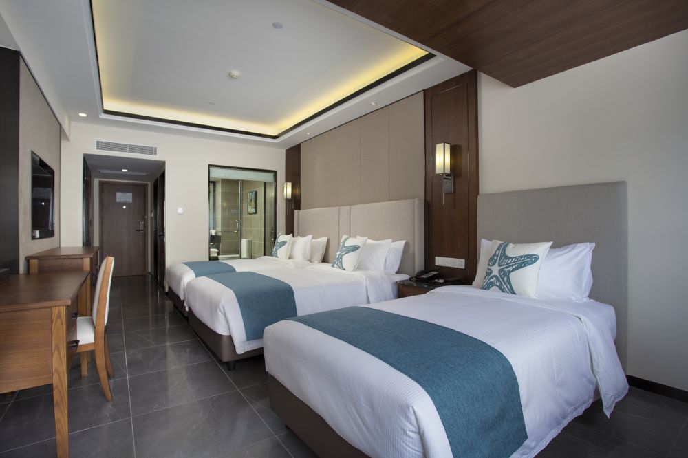 Deluxe Triple Room, Sanya New City Hotel (ex. Sanya City Link Hotel) 4*