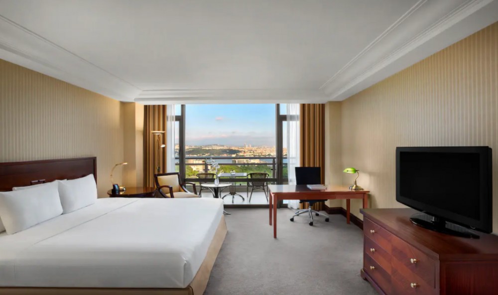 Deluxe Room Bosphorus View, Hilton Istanbul Bosphorus 5*