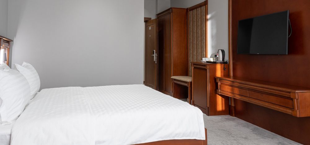 Executive Suit, Mir Luxe Plaza 4*
