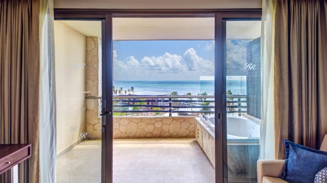 Diamond Club Luxury Suite Terrace Jacuzzi/ OV Terrace Jacuzzi, Hideaway at Royalton Riviera Cancun | Adults Only 5*