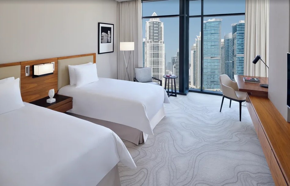 Deluxe room, Vida Emirates Hills 4*