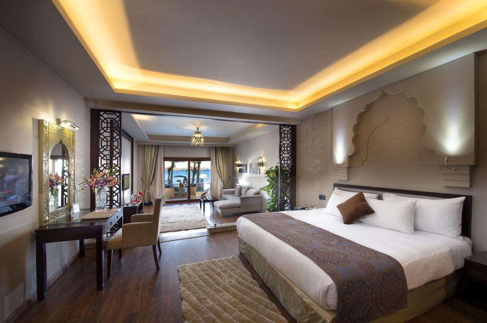 Executive Swim Up Room, Sunrise Select Arabian Beach Resort 5*