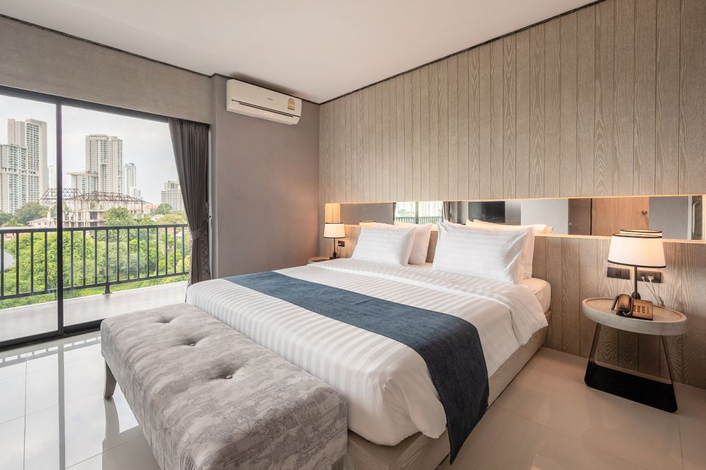 One-bedroom Suite, Manhattan Pattaya Hotel 4*
