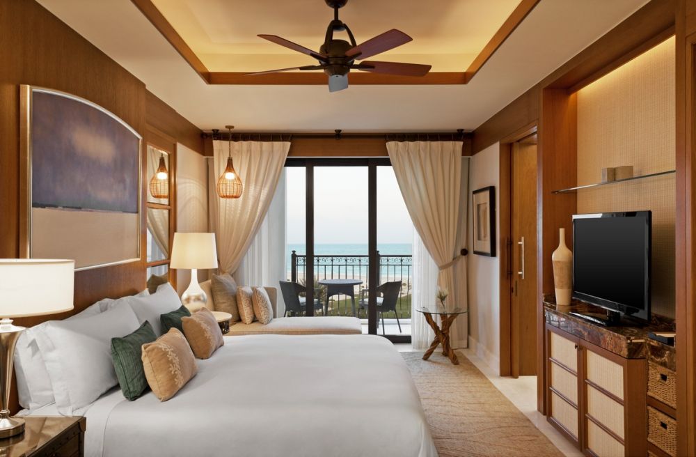 Superior Room, St. Regis Saadiyat Island Resort 5*