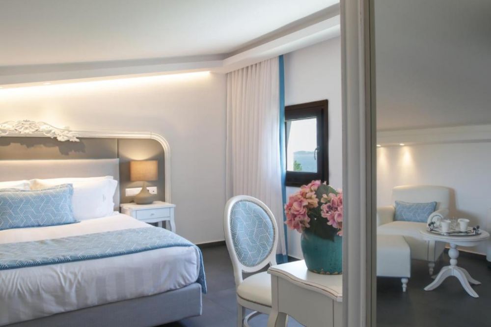 Suite One Bedroom Sea View, Avaton Luxury Hotel & Villas – Relais & Chateaux 5*