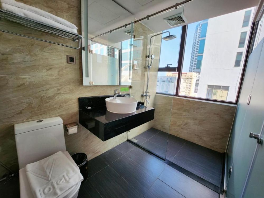 Premier Deluxe City View/Partial SV, V Hotel Nha Trang 4*