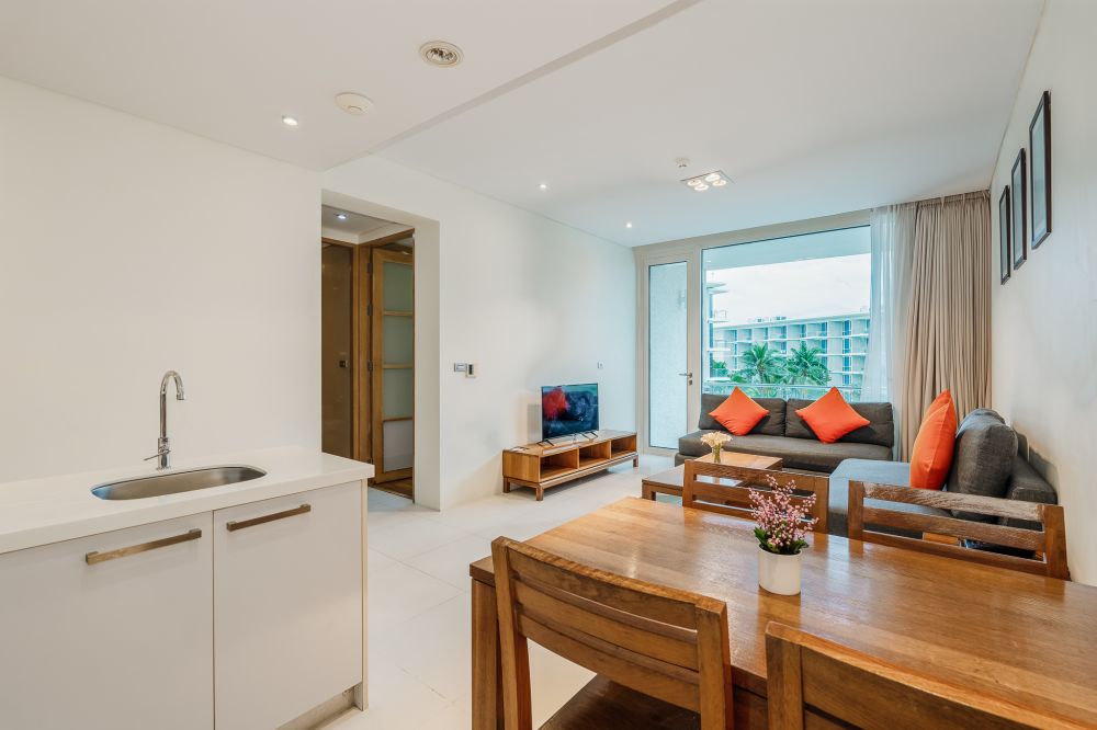 1-Bedroom Suite with Kitchen (Without or with balcony), Splash Beach Resort Maikhao Phuket 5*