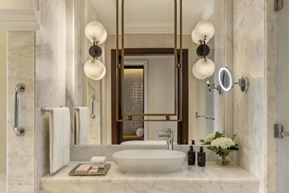 Two Bedroom OS / Two Bedroom Palm Suite, Jumeirah Zabeel Saray 5*