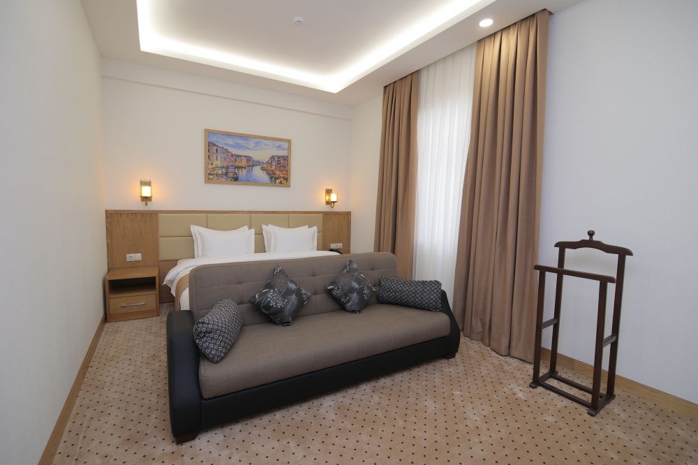 Luxe, Milan Hotel 3*