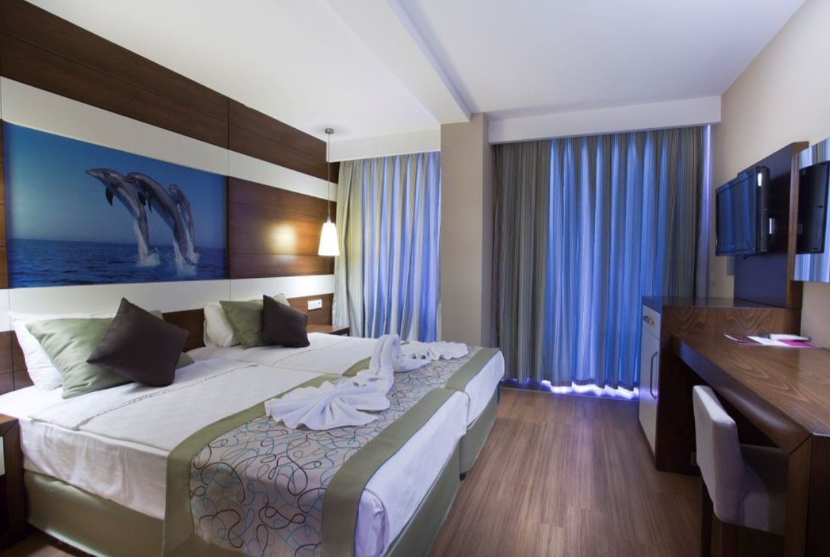 Standard Room, Holiday City Hotel 4*