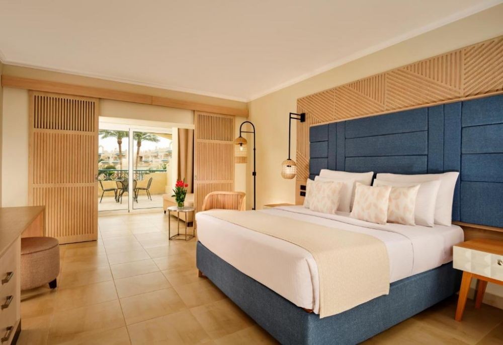 Family room, Coral Sea Water World 5*