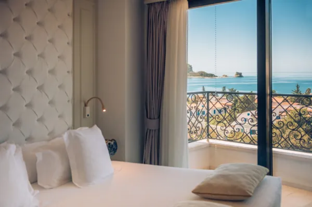 Family Suite (Rate A), Iberostar Waves Slavija 5*