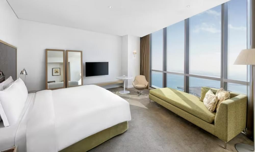 Club Room, Conrad Abu Dhabi Etihad Towers 5*