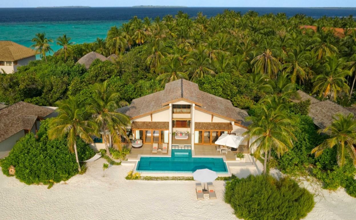 Presidential Beach Villa, Emerald Faarufushi Resort & SPA 5*