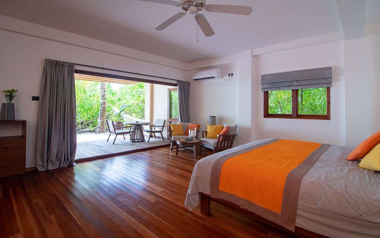 Beach Suite, Mirihi Island Resort 5*