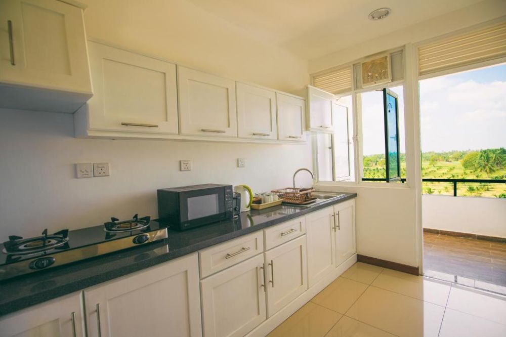 2 Bedroom Apartment with Kitchen, Ocean Front Condominium - Nilaveli 4*