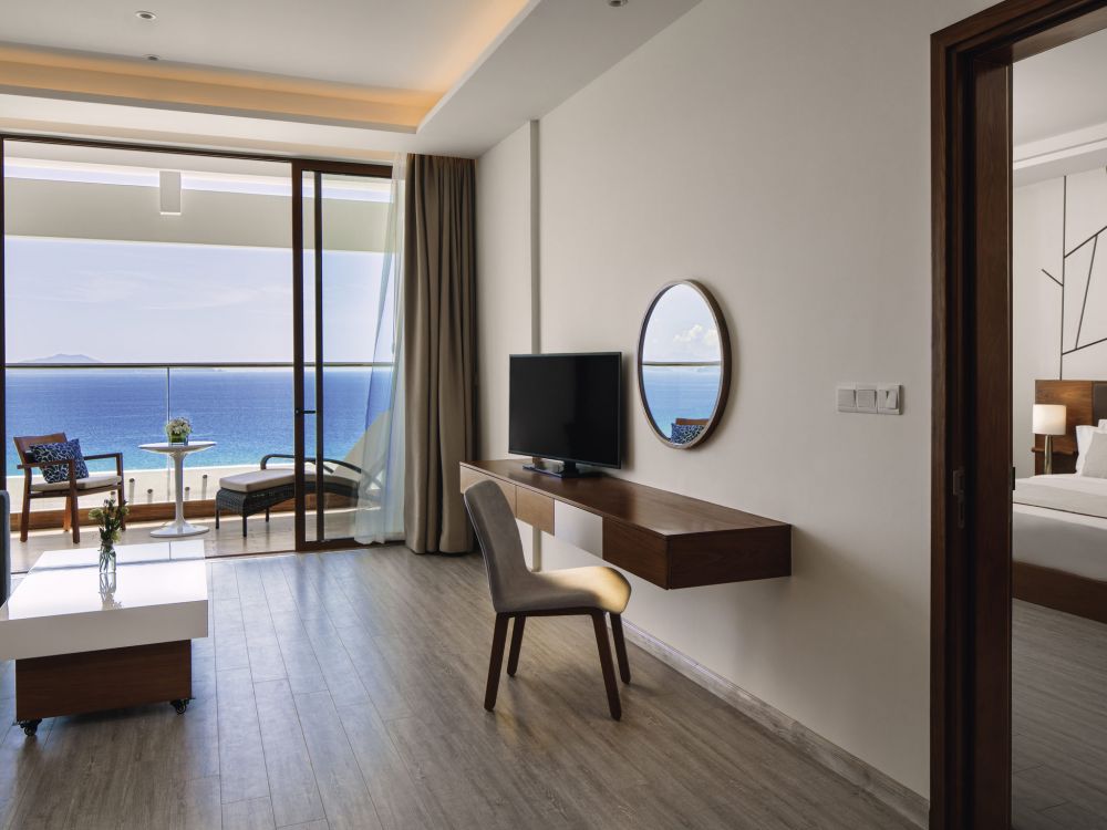 Residence Sea View Interconnect Sofa Bed/Twin, Movenpick Resort Cam Ranh 5*