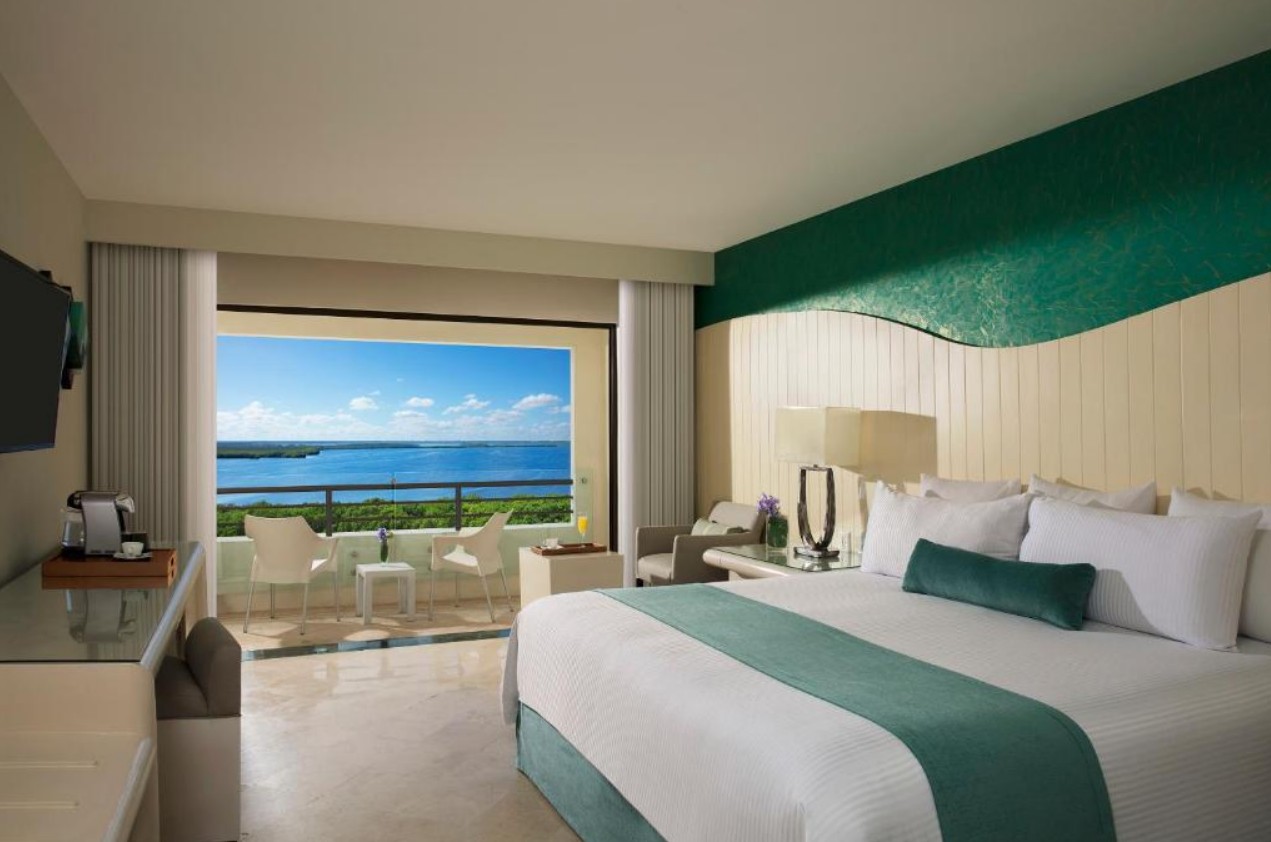 Deluxe Sunset Laguna View/ With Balcony, Now Emerald Cancun Resort & Spa 5*