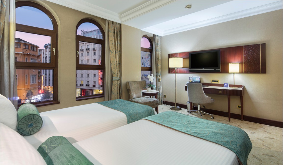 Deluxe Room, Crowne Plaza Old City 5*