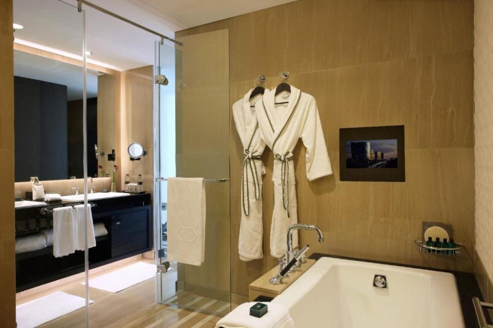 Prestige Suite, Sofitel Abu Dhabi Corniche 5*