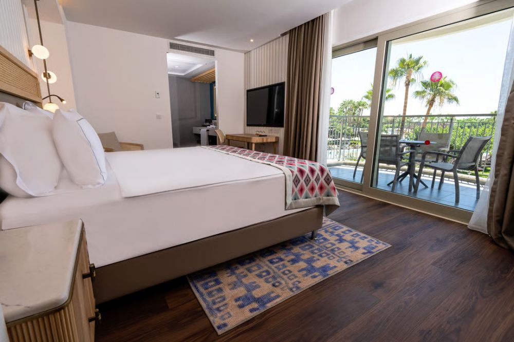 Deluxe Corner Family Suite, Lara Barut Collection (ex. Barut Lara) 5*