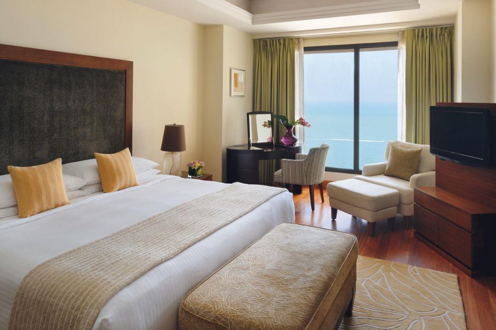 Royal Suite Partial Sea View With Balcony, Movenpick Hotel Jumeirah Beach 5*