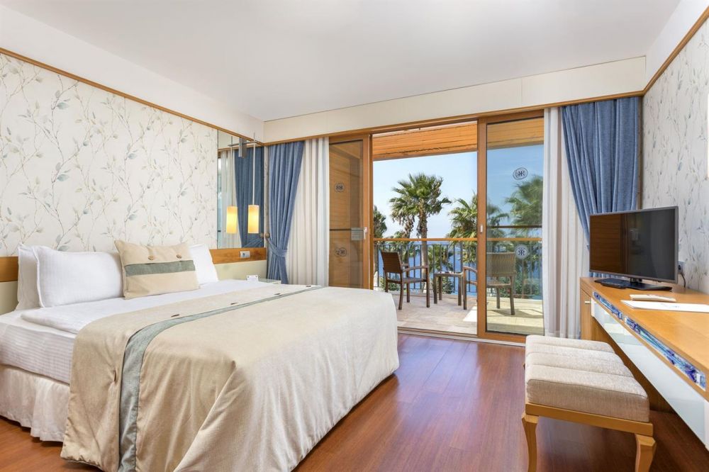 Superior Suite Swim Up, Kefaluka Resort 5*