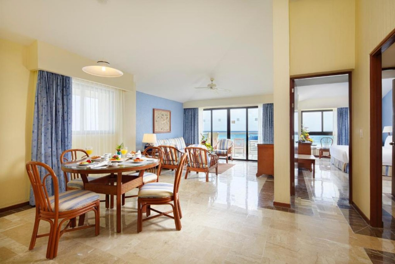 Suite Room Ocean Front Premium Level, Occidental Tucancun 4*