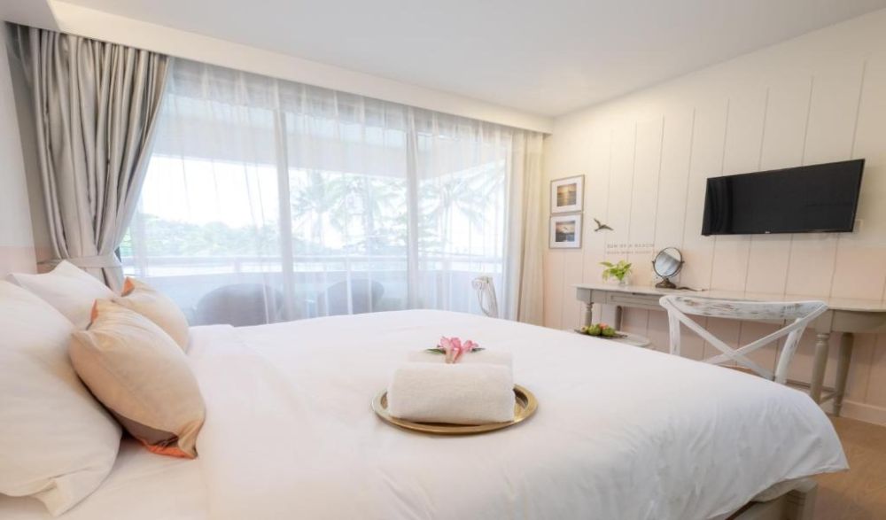 1BR Deluxe Seaview, The Bliss South Beach Patong 4*