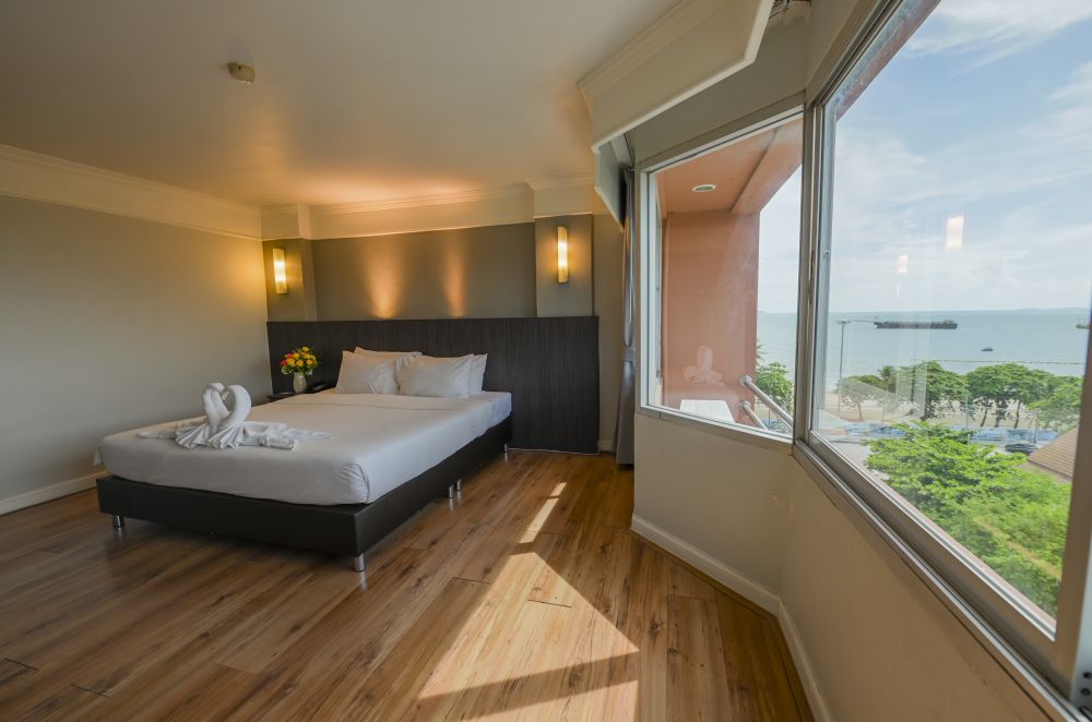 Deluxe, Coco Beach Hotel Jomtien 4*