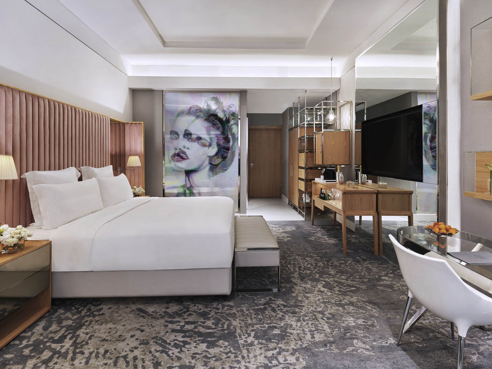 Signature Room, SLS Dubai Hotel & Residence 5*